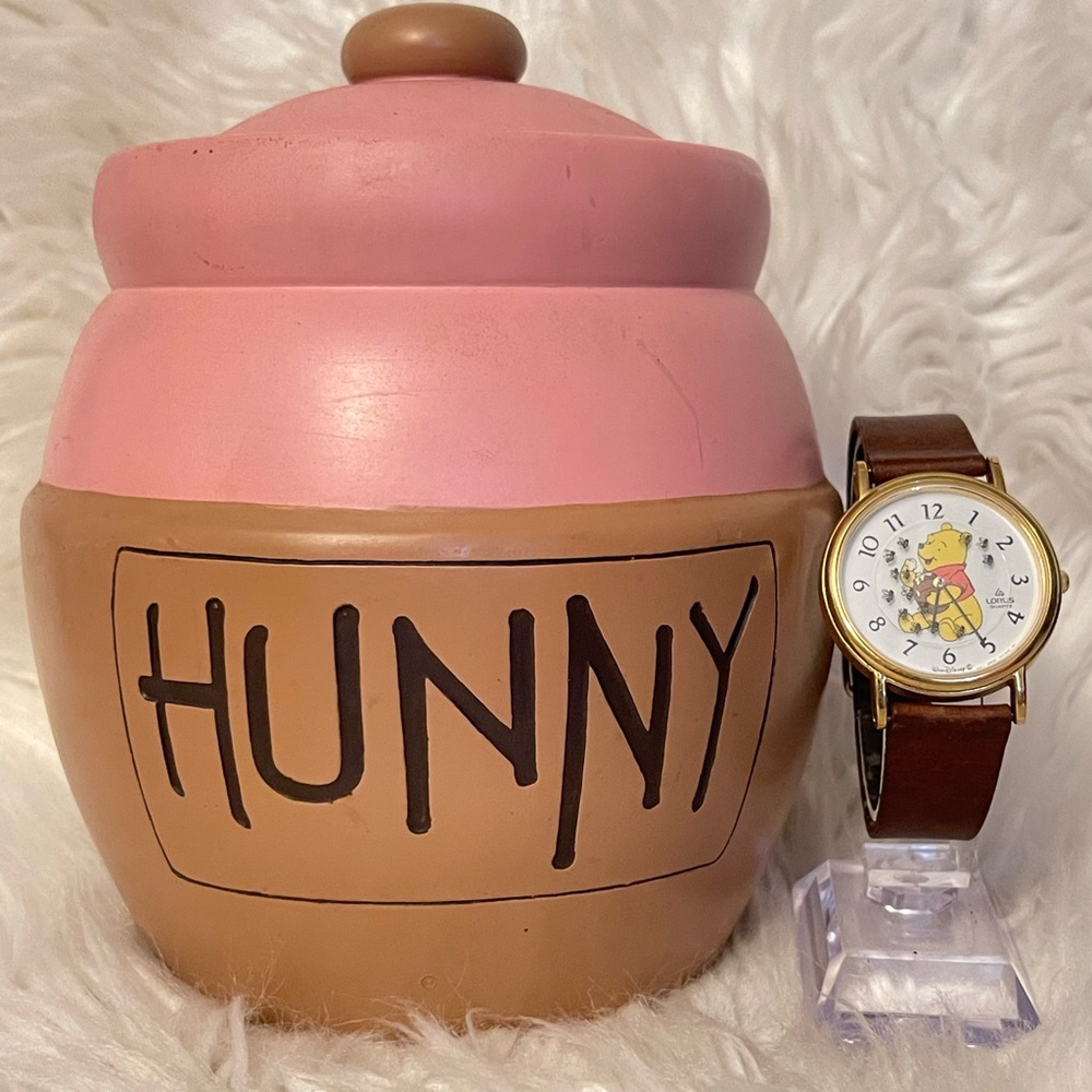 1990s Winnie the Pooh Vintage Collectible Hunny Pot with Watch bundle